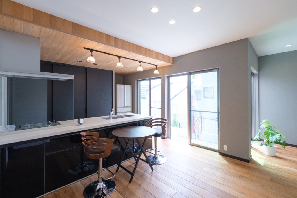 photo24_dining